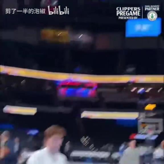 寶藏球員！你覺得小瓊斯能延續(xù)去年季后賽的亮眼表現(xiàn)嗎？